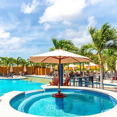 The Ritz Village (Adults Only) Виллемстад Экстерьер фото