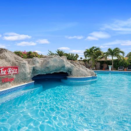 The Ritz Village (Adults Only) Виллемстад Экстерьер фото