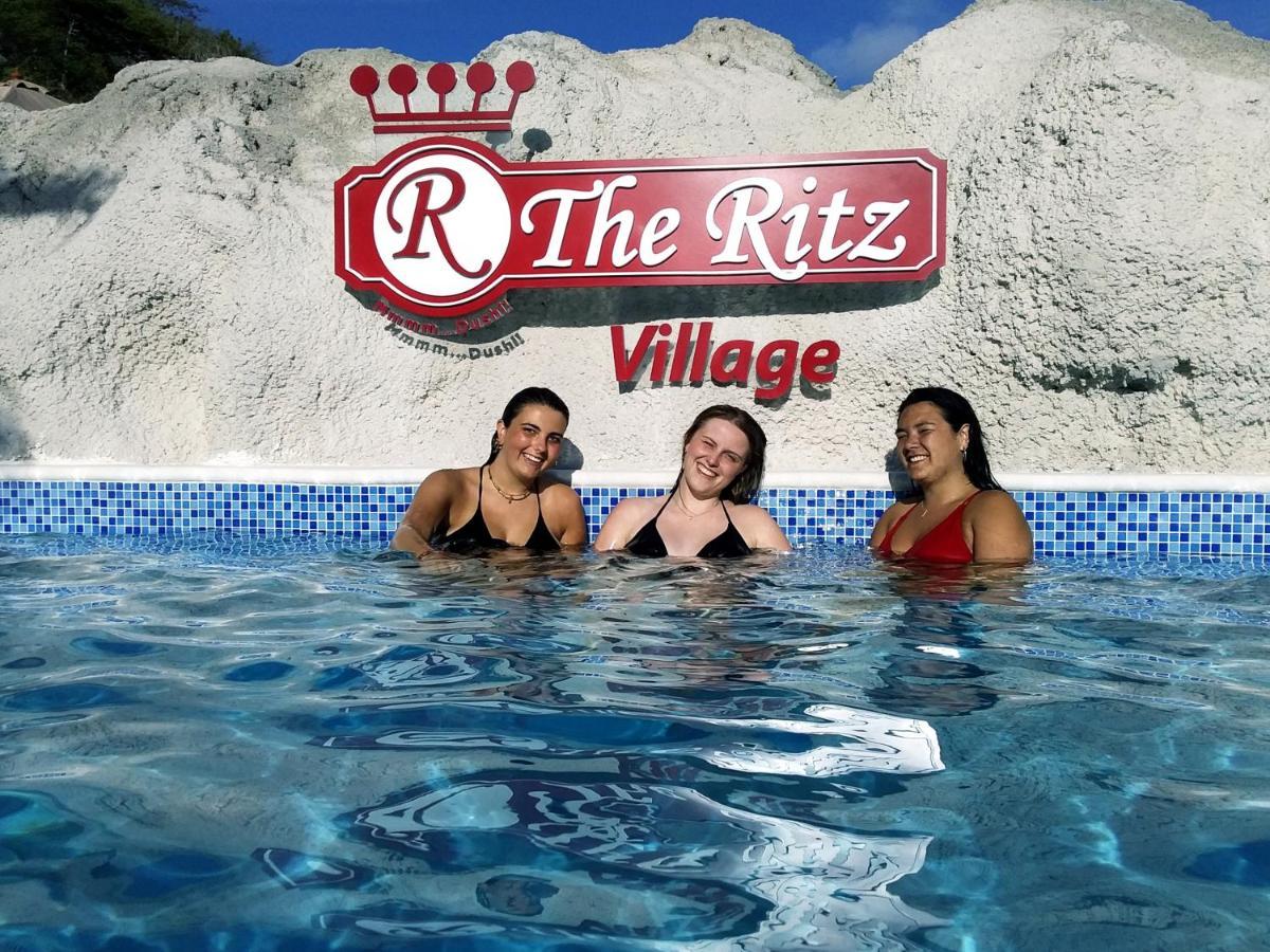 The Ritz Village (Adults Only) Виллемстад Экстерьер фото