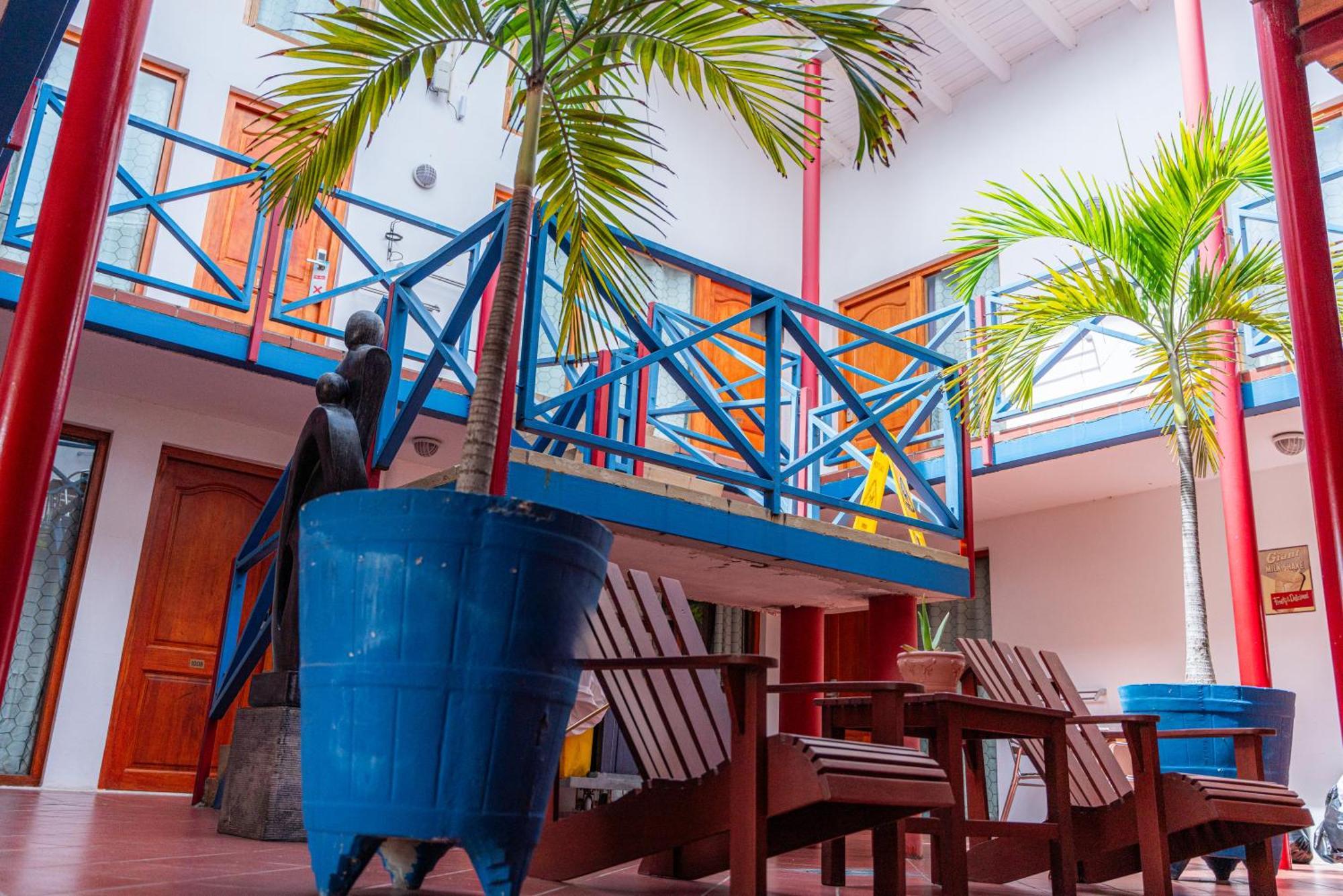The Ritz Village (Adults Only) Виллемстад Экстерьер фото