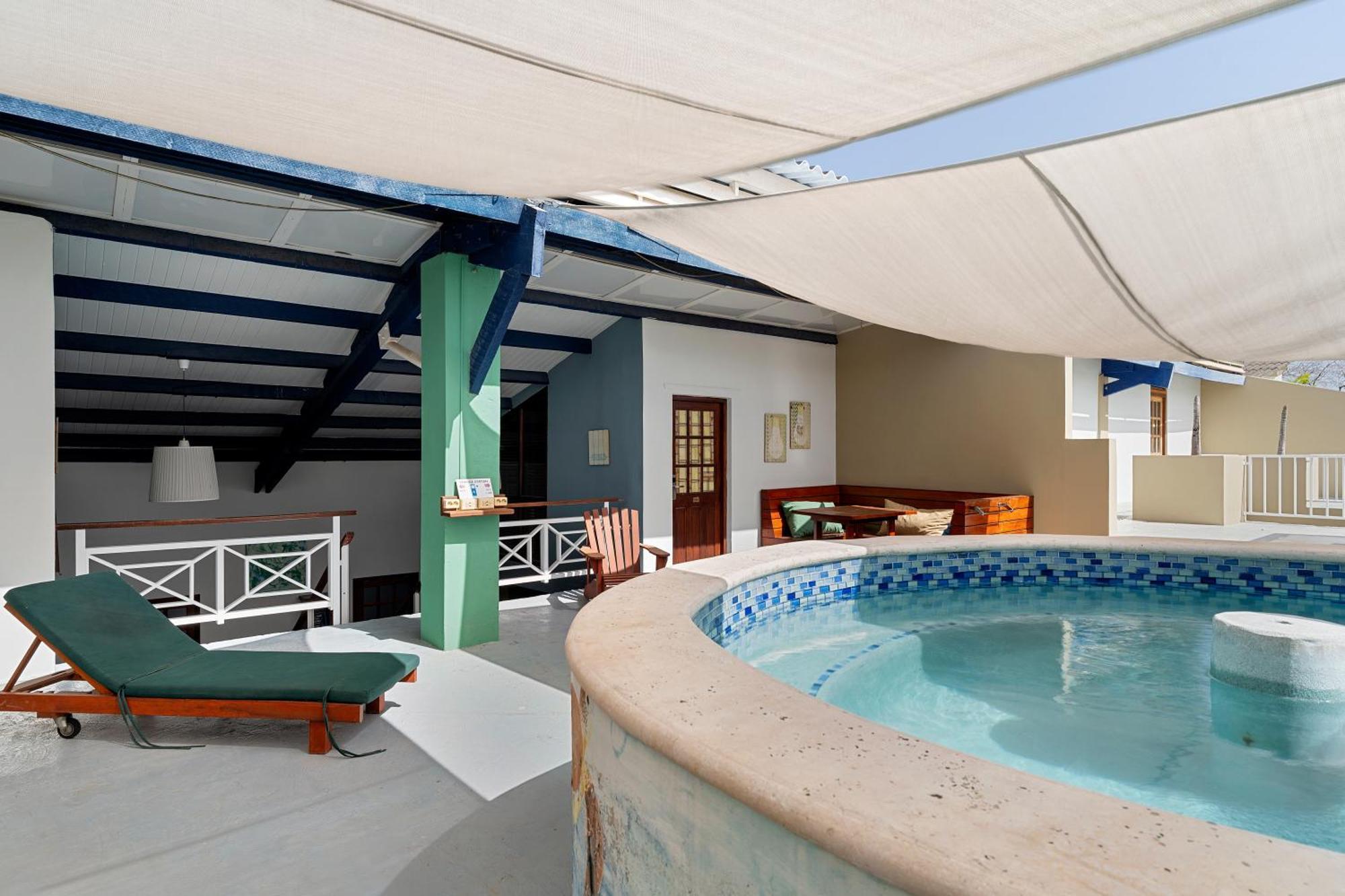 The Ritz Village (Adults Only) Виллемстад Экстерьер фото